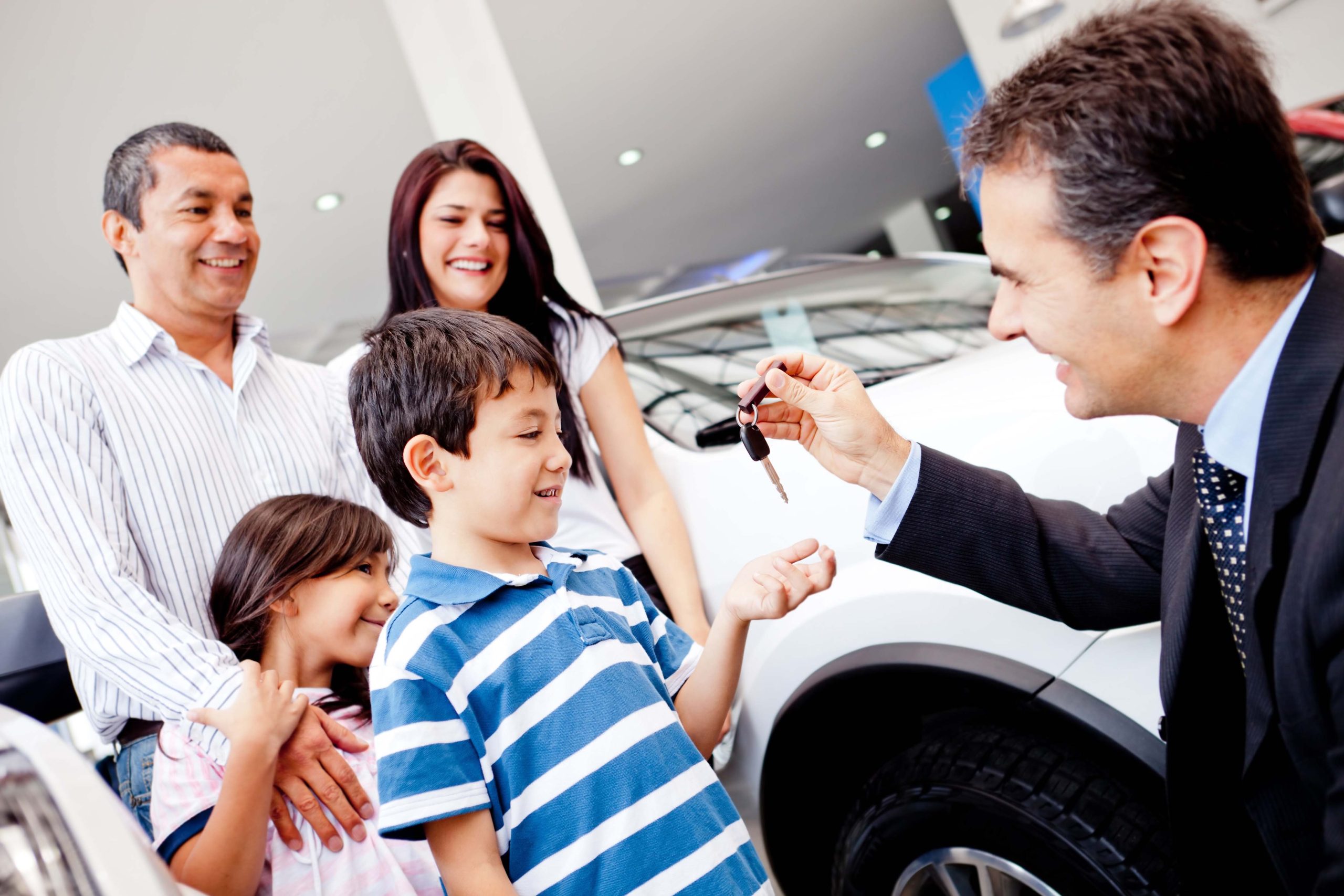What Should You Look for When Buying a Family Vehicle?