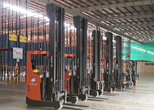 Looking For The Right Forklift Reach Truck Rental Company? Look No Further!